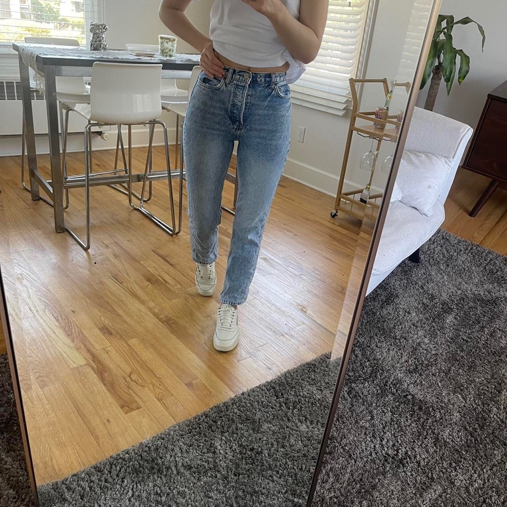 Reformation Kealy Carpenter High Light Blue high rise straight Jeans size 24!